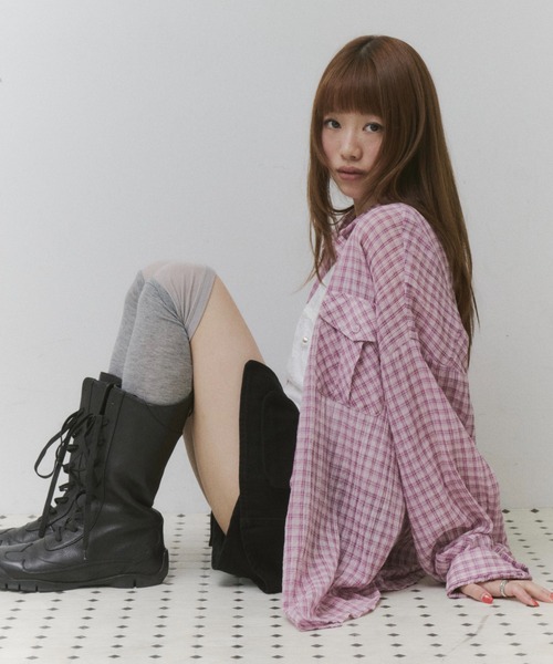 thinkto(シンクト)の「オーバーサイズチェックシャツ(シャツ/ブラウス・レディース・ネイビー/パープル・FREE)」の6枚目の写真