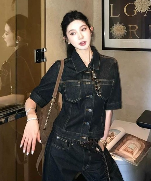 FAVORITO(ファヴォリート)の「デニムトップスワイドパンツセットアップ(セットアップ・レディース・ダークブルー・M/L/S)」の16枚目の写真