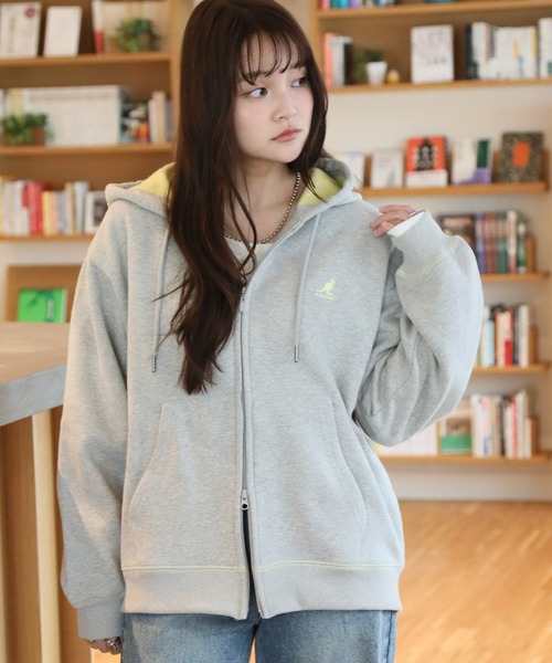 KANGOL(カンゴール)の「【KANGOL/カンゴール】別注 裏起毛 ロゴ刺繍 配色 パーカー(パーカー・メンズ・カーキ/ブラック/ネイビー/チャコールグレー/ライトグレー・L/XL/M)」の7枚目の写真