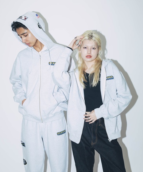 XLARGE(エクストララージ)の「MULTI EMBLEM ZIP UP HOODED SWEATSHIRT(パーカー・メンズ・アッシュ/ネイビー/ブラック・S/XL/L/M)」の16枚目の写真