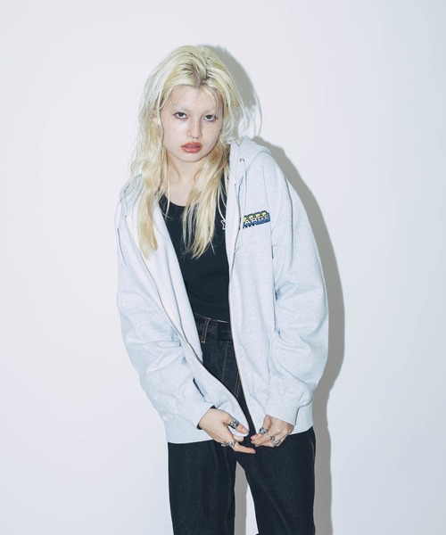 XLARGE(エクストララージ)の「MULTI EMBLEM ZIP UP HOODED SWEATSHIRT(パーカー・メンズ・アッシュ/ネイビー/ブラック・S/XL/L/M)」の14枚目の写真