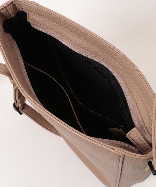 MACKINTOSH PHILOSOPHY（ﾏｯｷﾝﾄｯｼｭ ﾌｨﾛｿﾌｨｰ）の「MACKINTOSH PHILOSOPHY/マッキントッシュフィロソフィー ５M３１   17983（ショルダーバッグ・メンズ・ネイビー/ブラック/ベージュ・FREE）」の6枚目の写真