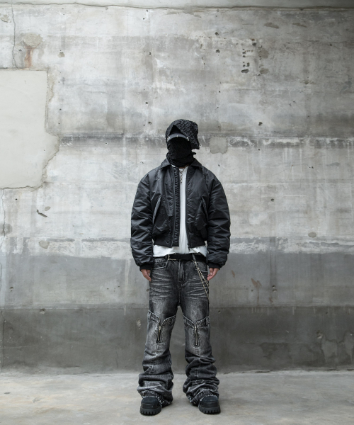ROARINGRAD(ロアリングラド)の「26 シャーリング クロップド ボンバージャケット ブラック(ブルゾン・レディース・その他・MEDIUM/LARGE)」の2枚目の写真