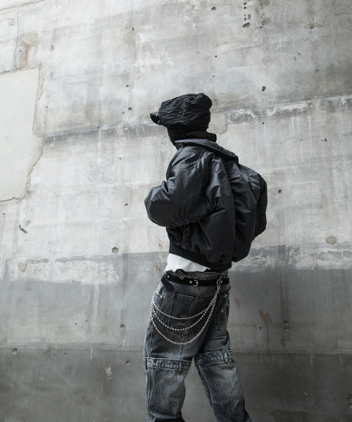 ROARINGRAD(ロアリングラド)の「26 シャーリング クロップド ボンバージャケット ブラック(ブルゾン・レディース・その他・MEDIUM/LARGE)」の6枚目の写真