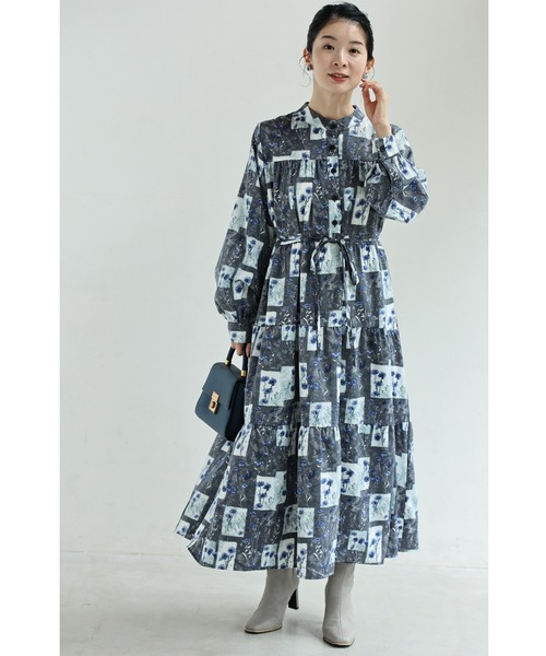 cawaii(カワイイ)の「ブルーポピーのパッチワーク風ロングワンピース(紐ベルト付き)(ワンピース・レディース・グレー・FREE)」の5枚目の写真