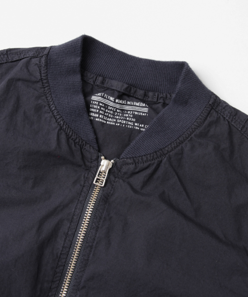 URBAN RESEARCH(アーバンリサーチ)の「UR タイプライターMA-1(MA-1・レディース・ホワイト/カーキ/ネイビー・FREE)」の16枚目の写真