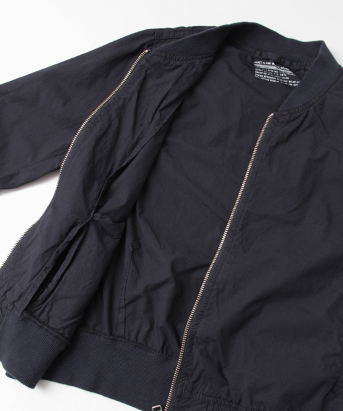 URBAN RESEARCH(アーバンリサーチ)の「UR タイプライターMA-1(MA-1・レディース・ホワイト/カーキ/ネイビー・FREE)」の11枚目の写真