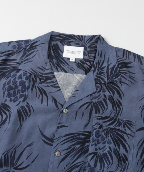 URBAN RESEARCH（アーバンリサーチ）の「UR ボタニカルレーヨンシャツ（シャツ/ブラウス・メンズ・カーキ/ネイビー・MEDIUM/LARGE）」の13枚目の写真