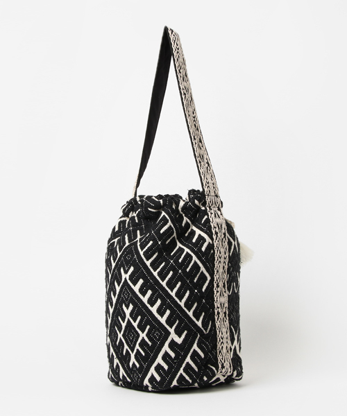 arbore（アーバー）の「 インドジャガードトートバッグ（ショルダーバッグ・レディース・その他2/その他/その他1・M）」の4枚目の写真