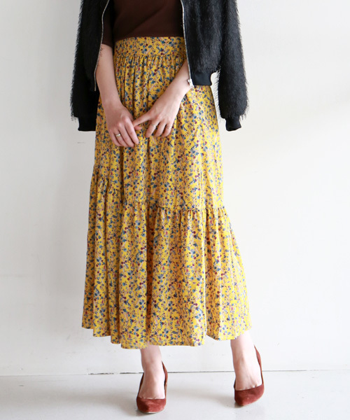 Bou Jeloud（ブージュルード）の「【WEB限定】フルーレットプリント切替ロングスカート（スカート・レディース・オフホワイト/イエロー/ネイビー・38）」の2枚目の写真