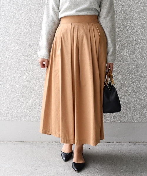 SHIPS(シップス)の「カラータックスカート22-1811(スカート・レディース・レッド/カーキ/ブラック・36/38)」の1枚目の写真