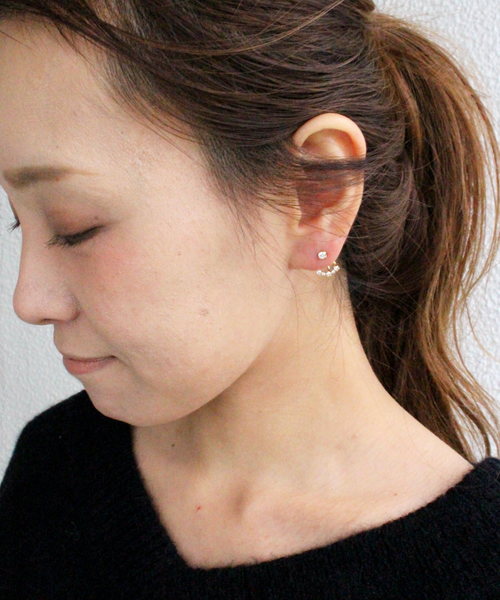SALON（サロン）の「デザインバックキャッチピアス（ピアス（両