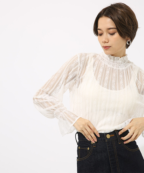 AZUL by moussy（アズールバイマウジー）の「レースハイネックロングスリーブプルオーバー（Tシャツ/カットソー・レディース・ブラック/ブラウン/オフホワイト・SMALL/MEDIUM）」の2枚目の写真