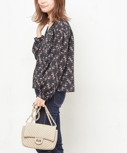 natural couture(ナチュラルクチュール)の「PPいろいろ柄ブラウス(シャツ/ブラウス・レディース・ブラック/パープル/ブラウン/アイボリー/キャメル/レオパード・FREE)」の2枚目の写真