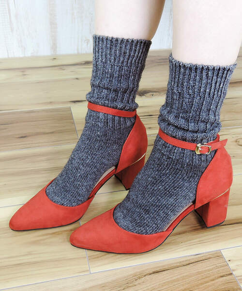 minia(ミニア)の「クルー丈太リブソックス ◆(ソックス/靴下・レディース・ベージュ/ブラウン/グレー/レッド/ブラック・FREE)」の6枚目の写真