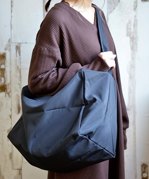 F D ビッグジップショルダーバッグ ショルダーバッグ Fun Daily ファンアンドデイリー のファッション通販 Zozotown