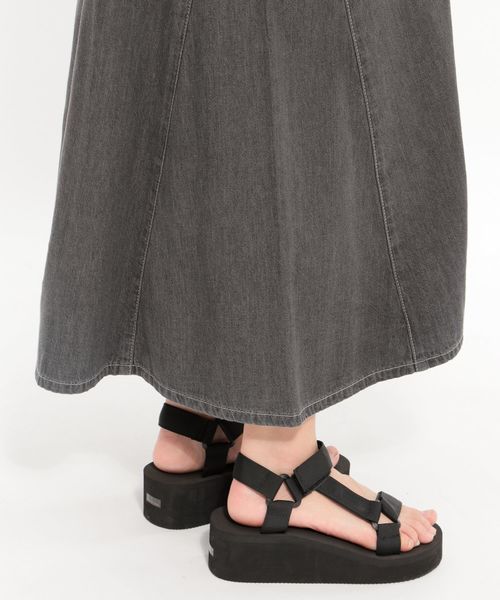 LAKOLE（ラコレ）の「ライトオンスデニムフレアスカート / LAKOLE（デニムスカート・レディース・インディゴブルー/ライトブルー/グレー・SMALL/MEDIUM）」の19枚目の写真