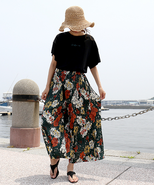 CHARM BERRY TIC（チャームベリーチック）の「花柄プリーツガウチョパンツ（その他パンツ・レディース・グリーン/ブラウン/ブラック・L/M）」の18枚目の写真