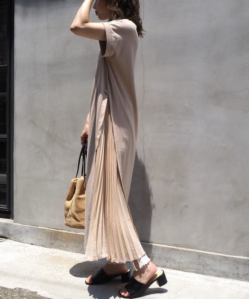 ワンピースプリーツ切り替えロングワンピース ワンピース Tiptop ティップトップ のファッション