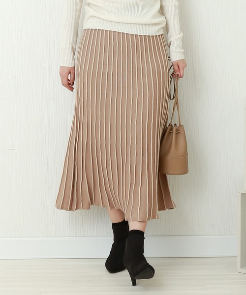 n'ee-ne（ネーネ）の「12Gストライプニットプリーツスカート（スカート・レディース・ブラック/ベージュ/ブラウン・FREE）」の3枚目の写真