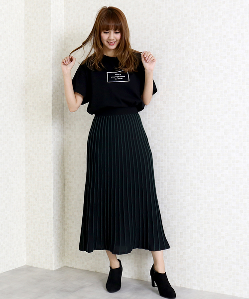 n'ee-ne（ネーネ）の「12Gストライプニットプリーツスカート（スカート・レディース・ブラック/ベージュ/ブラウン・FREE）」の4枚目の写真