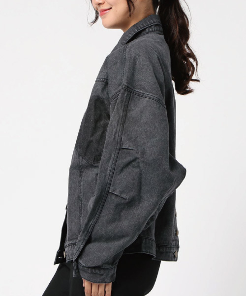 EGOIST(エゴイスト)の「ワイドスリーブデニムジャケット(デニムジャケット・レディース・ブラック/ブルー・FREE)」の15枚目の写真