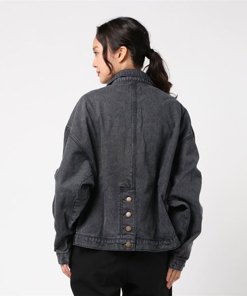 EGOIST(エゴイスト)の「ワイドスリーブデニムジャケット(デニムジャケット・レディース・ブラック/ブルー・FREE)」の16枚目の写真