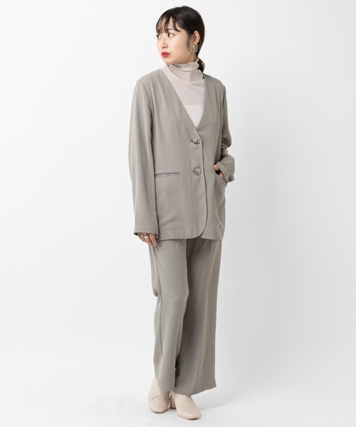 mystic(ミスティック)の「イージーセンタープレスパンツ /セットアップ(スラックス・レディース・カーキ/グレー/ベージュ/ブラック・1/2)」の6枚目の写真