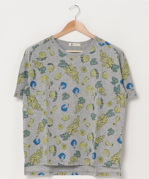 BARNDOOR(バーンドア)の「【 BARNDOOR / バーンドア 】フルーツプリントTシャツ 1142105G BUR(Tシャツ/カットソー・レディース・オフホワイト/グレー/ホワイト系その他・FREE)」の1枚目の写真