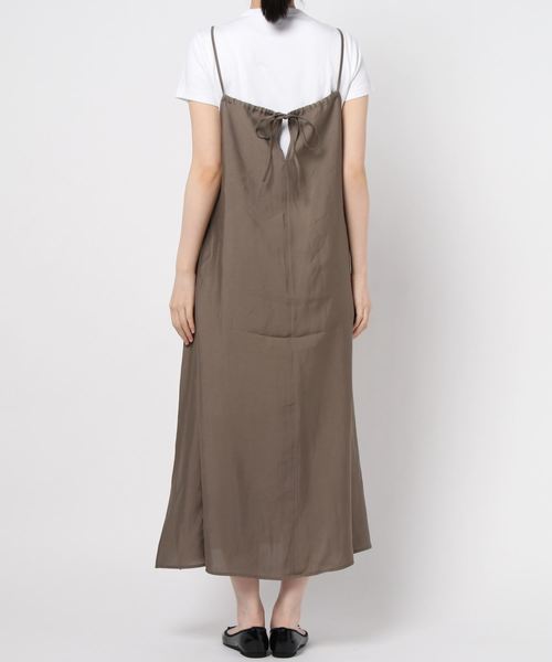 LOWRYS FARM（ローリーズファーム）の「レーヨンバックリボンキャミワンピース　894677（ワンピース・レディース・チャコールグレー/ブラウン/イエロー/レッド/アイボリー・FREE）」の7枚目の写真