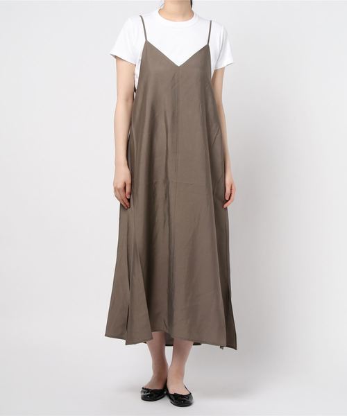 LOWRYS FARM（ローリーズファーム）の「レーヨンバックリボンキャミワンピース　894677（ワンピース・レディース・チャコールグレー/ブラウン/イエロー/レッド/アイボリー・FREE）」の19枚目の写真