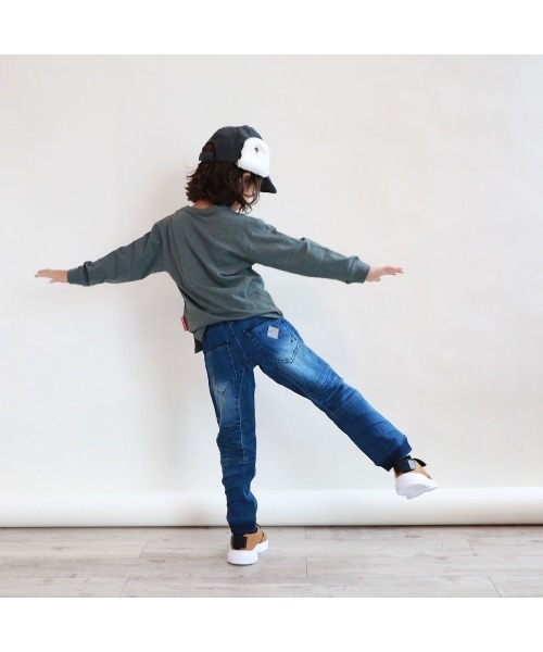 L.COPECK（エルコペック）の「[80-160]ニット風デニム切替ジョガーパンツ（デニムパンツ・キッズ・ネイビー/ブルー・150cm/110cm/130cm/120cm/90cm/100cm/160cm/140cm）」の9枚目の写真