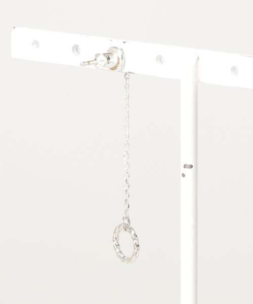 Juha(ユハ)の「PIERCE - CHAIN - SILVER(ピアス(片耳用)・メンズ・シルバー・FREE)」の4枚目の写真