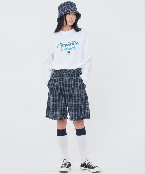 ROMANTIC CROWN(ロマンティッククラウン)の「【ROMANTIC CROWN】GRADATION LOGO LONG SLEEVES / ロマンティッククラウン グラデーション ロゴ ロングスリーブ Tシャツ(Tシャツ/カットソー・メンズ・スカイブルー/ホワイト/ブラック・LARGE/X-LARGE/MEDIUM/SMALL)」の9枚目の写真