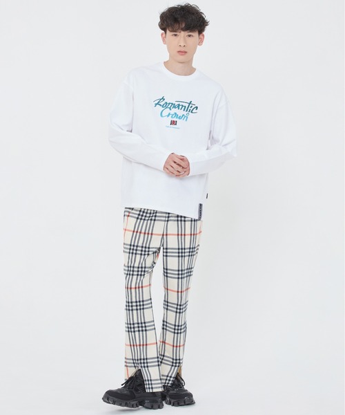ROMANTIC CROWN(ロマンティッククラウン)の「【ROMANTIC CROWN】GRADATION LOGO LONG SLEEVES / ロマンティッククラウン グラデーション ロゴ ロングスリーブ Tシャツ(Tシャツ/カットソー・メンズ・スカイブルー/ホワイト/ブラック・LARGE/X-LARGE/MEDIUM/SMALL)」の6枚目の写真