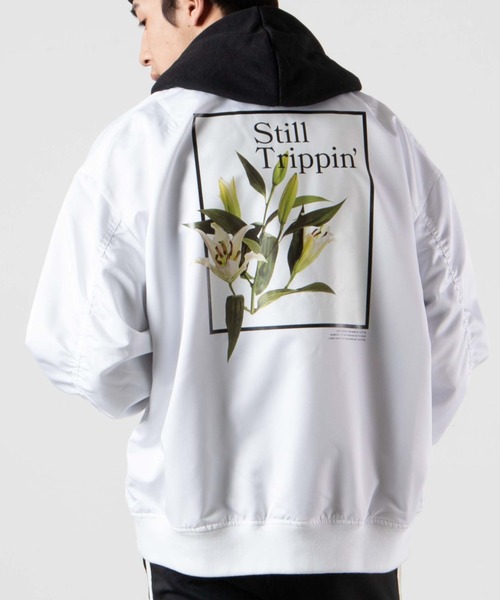 WEGO（ウィゴー）の「WEGO/フォトグラフィックMA－1（ミリタリージャケット・メンズ・ホワイト/ブラック・MEDIUM/LARGE）」の2枚目の写真