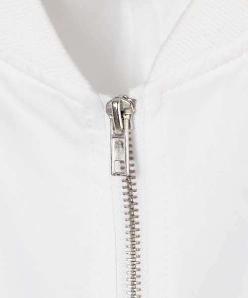 WEGO（ウィゴー）の「WEGO/フォトグラフィックMA－1（ミリタリージャケット・メンズ・ホワイト/ブラック・MEDIUM/LARGE）」の8枚目の写真