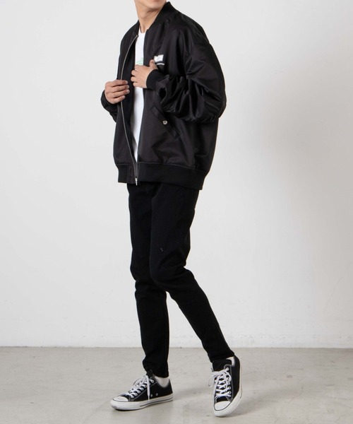 WEGO（ウィゴー）の「WEGO/フォトグラフィックMA－1（ミリタリージャケット・メンズ・ホワイト/ブラック・MEDIUM/LARGE）」の19枚目の写真