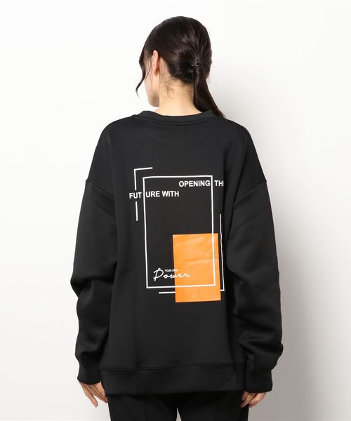 Pledge(プレッジ)の「【Bl】【pledge】イラストプリント ポンチプルオーバー(スウェット・レディース・ホワイト系その他2/ホワイト系その他3/ブラック系その他2/ブラック系その他3/ブルー系その他3/パープル系その他3/ブラウン系その他/グレー系その他/ブラック系その他/ホワイト系その他/ホワイト系その他4・MEDIUM/LARGE)」の12枚目の写真