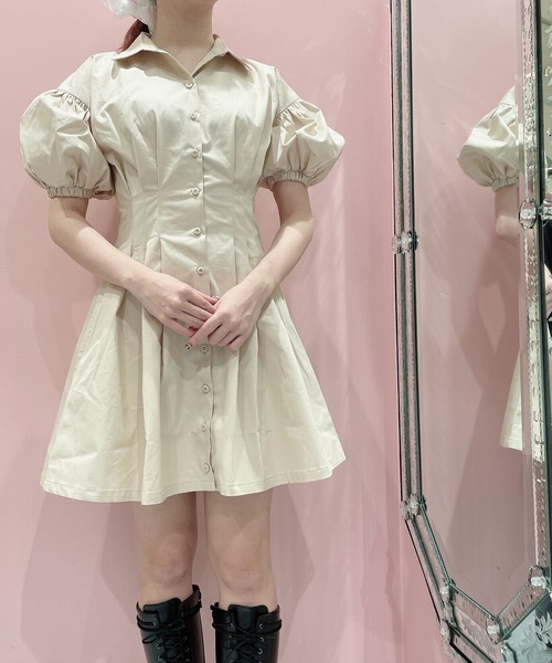 PAIN(ペイン)の「タックフレアシャツドレス(ワンピース・レディース・ブルー/ブラック/ベージュ/ホワイト・FREE)」の9枚目の写真