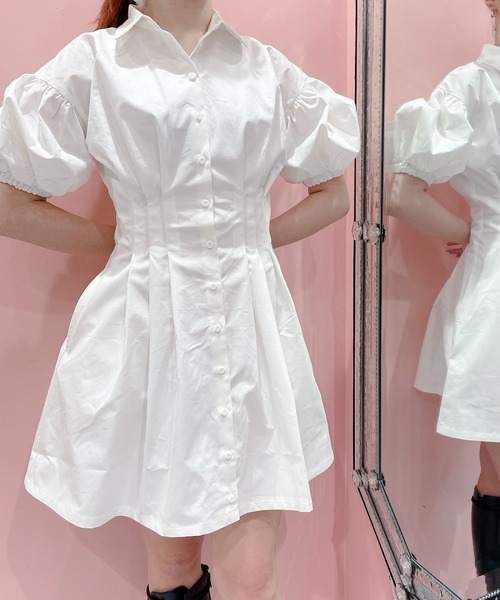 PAIN(ペイン)の「タックフレアシャツドレス(ワンピース・レディース・ブルー/ブラック/ベージュ/ホワイト・FREE)」の6枚目の写真