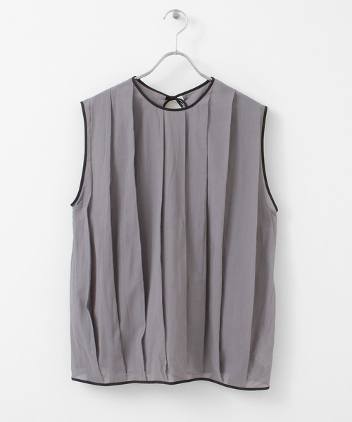 siiwa（シーワ）の「siiwa　コットンシルクタックブラウス（シャツ/ブラウス・レディース・オフホワイト/グレー・ONE）」の10枚目の写真