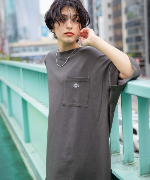 Dickies（ディッキーズ）の「【Dickies/ディッキーズ】チュニックワンピース/937797（ワンピース・レディース・ホワイト/ブルー/スミクロ・FREE）」の17枚目の写真