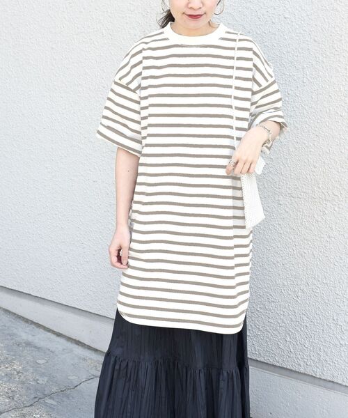 SHIPS（シップス）の「【WEB限定】ルーズシルエットボーダーTEE◇（Tシャツ/カットソー・レディース・ライトグレー/ネイビー/ブラック/オリーブ・LARGE/MEDIUM）」の19枚目の写真