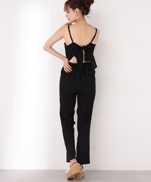 one after another NICE CLAUP（ワンアフターアナザーナイスクラップ）の「リネンバックリボンサロペット（サロペット/オーバーオール・レディース・アイボリー/ブラック/ブラック系その他・FREE）」の2枚目の写真