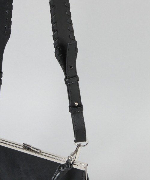 HARE（ハレ）の「ミニマルガマグチBAG(HARE)（ショルダーバッグ・レディース・ブラック/ブラック系その他・FREE）」の18枚目の写真