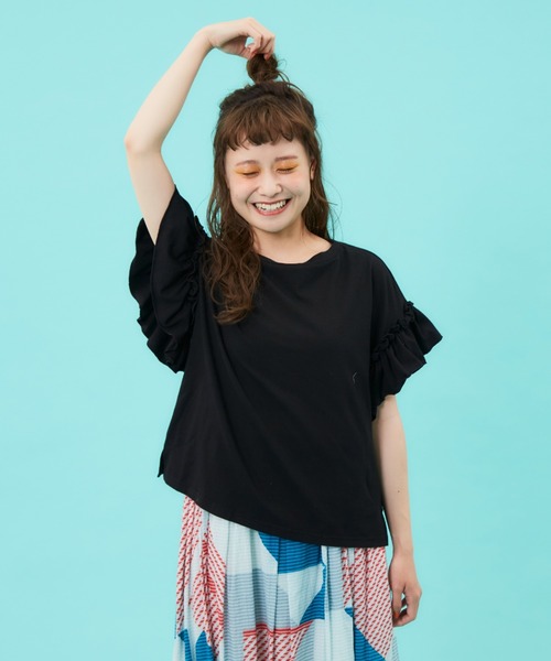 MERLOT(メルロー)の「ダブルフリルスリーブT(Tシャツ/カットソー・レディース・ブラック/オフホワイト/ピンク/ブルー・FREE)」の3枚目の写真