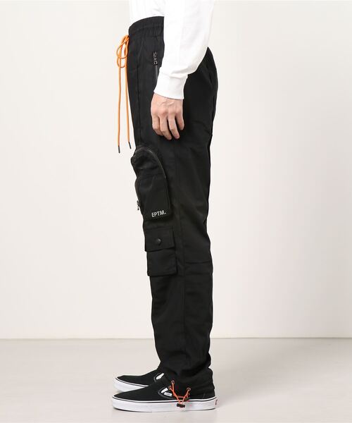 EPTM（エピトミ）の「『EPTM/エピトミ』HAYPER CARGO PANTS/ハイパー カーゴ パンツ（カーゴパンツ・メンズ・ブラック・S/M/L）」の4枚目の写真