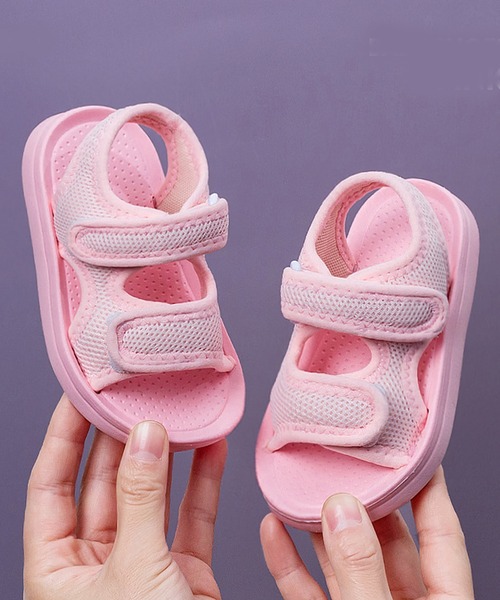 aimoha（アイモハ）の「【aimoha-KIDS-】ベルクロストラップスポーツサンダル (SS)（サンダル・キッズ・ピンク/ブラック/オレンジ/ベージュ・14/15 /23/20/21/22/19/18/16/17）」の3枚目の写真