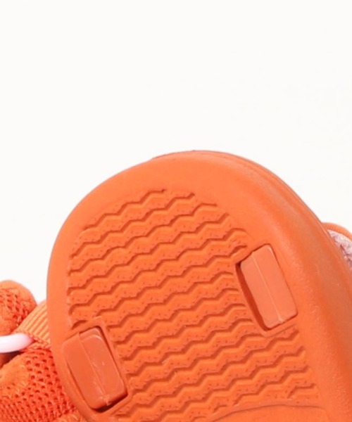 aimoha（アイモハ）の「【aimoha-KIDS-】ベルクロストラップスポーツサンダル (SS)（サンダル・キッズ・ピンク/ブラック/オレンジ/ベージュ・14/15 /23/20/21/22/19/18/16/17）」の6枚目の写真